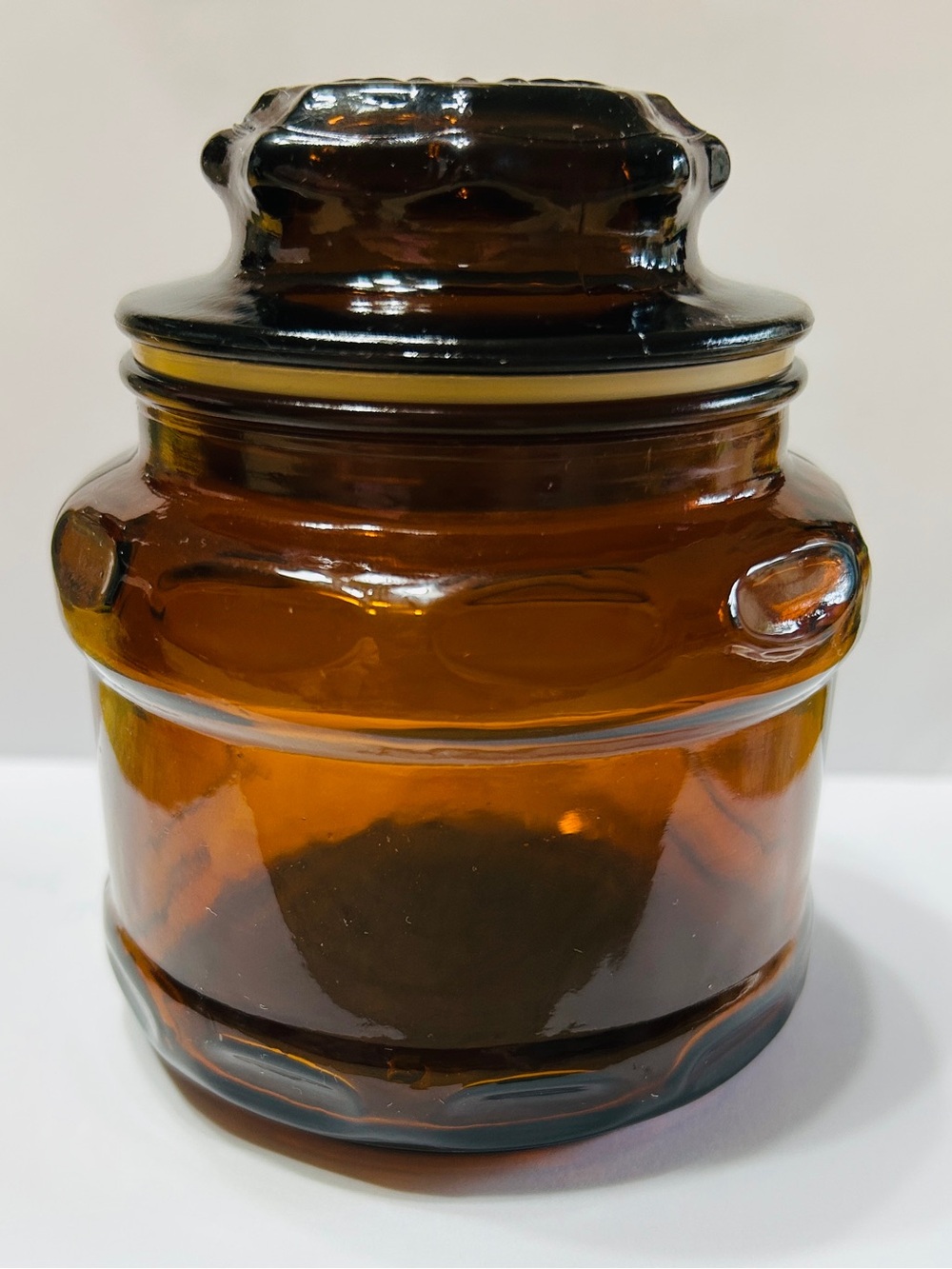 Vintage apothecary jar/canister, deep amber color. Mint condition.